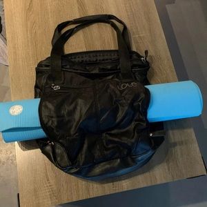 Lolë Convertible Yoga Bag